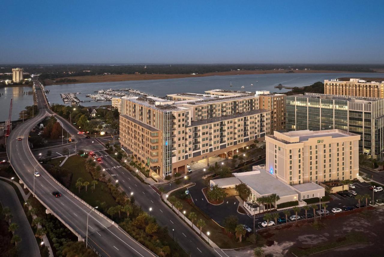 Holiday Inn Express & Suites Charleston Dwtn -Westedge By Ihg Exterior foto