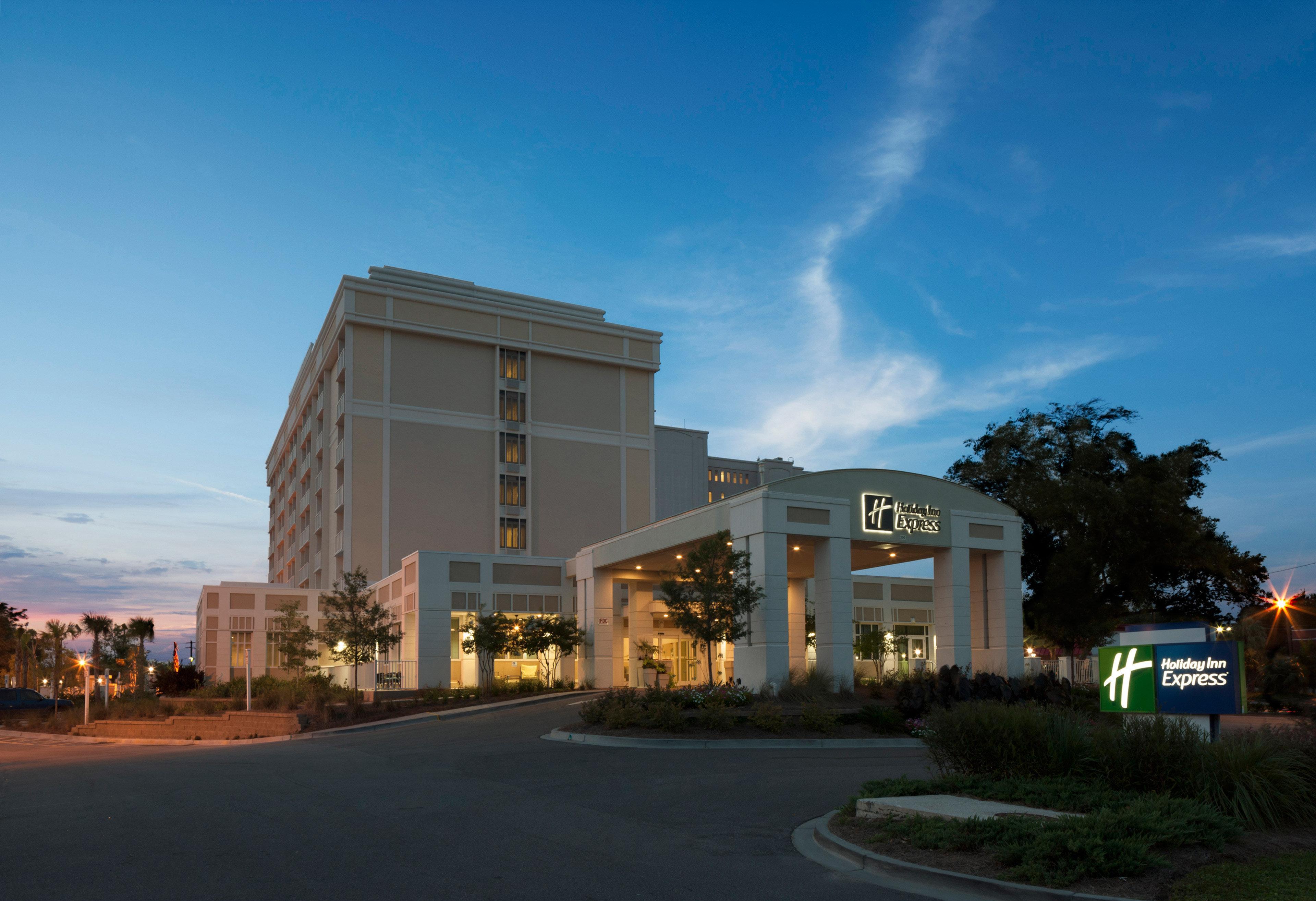 Holiday Inn Express & Suites Charleston Dwtn -Westedge By Ihg Exterior foto