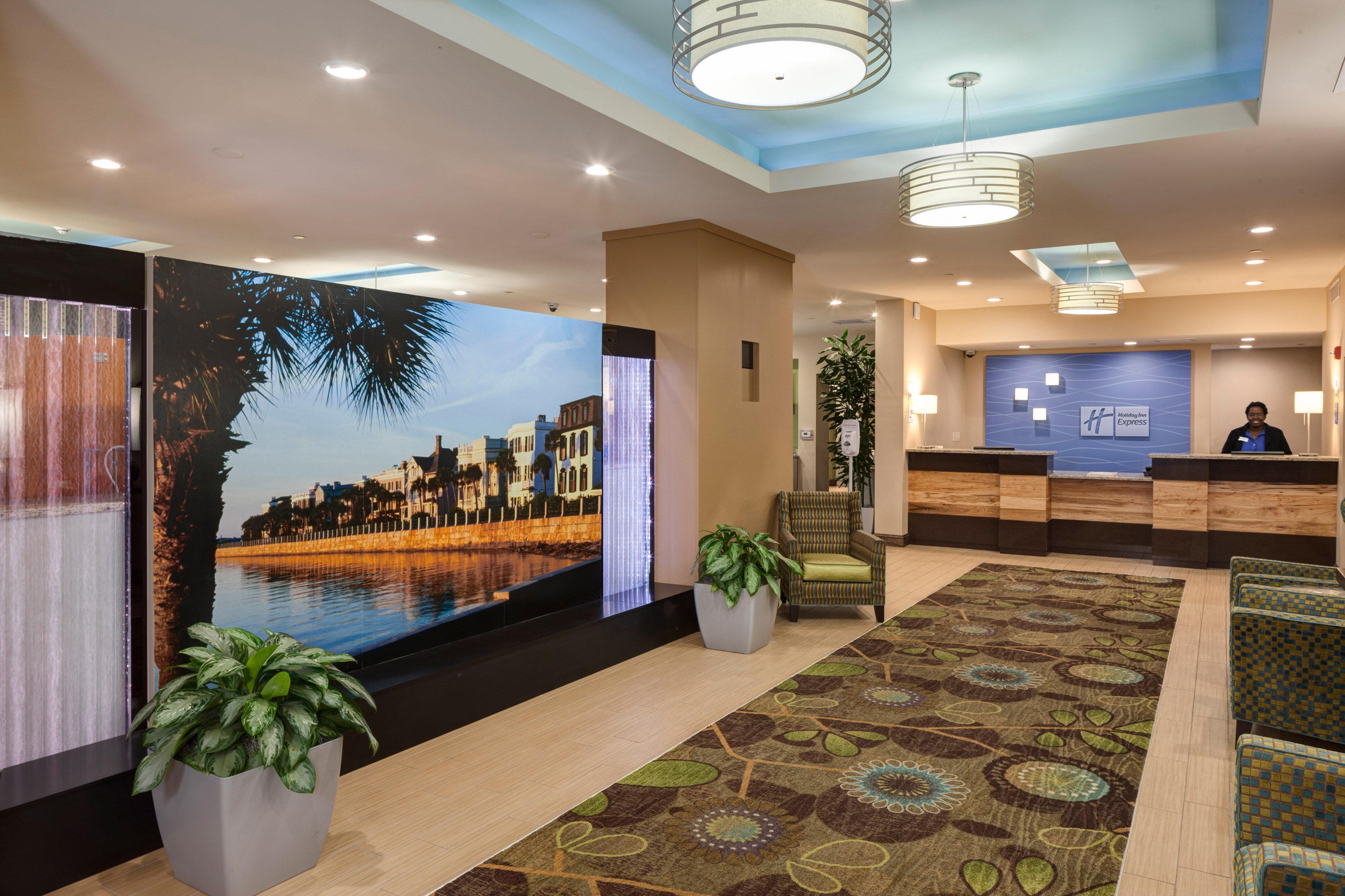 Holiday Inn Express & Suites Charleston Dwtn -Westedge By Ihg Exterior foto