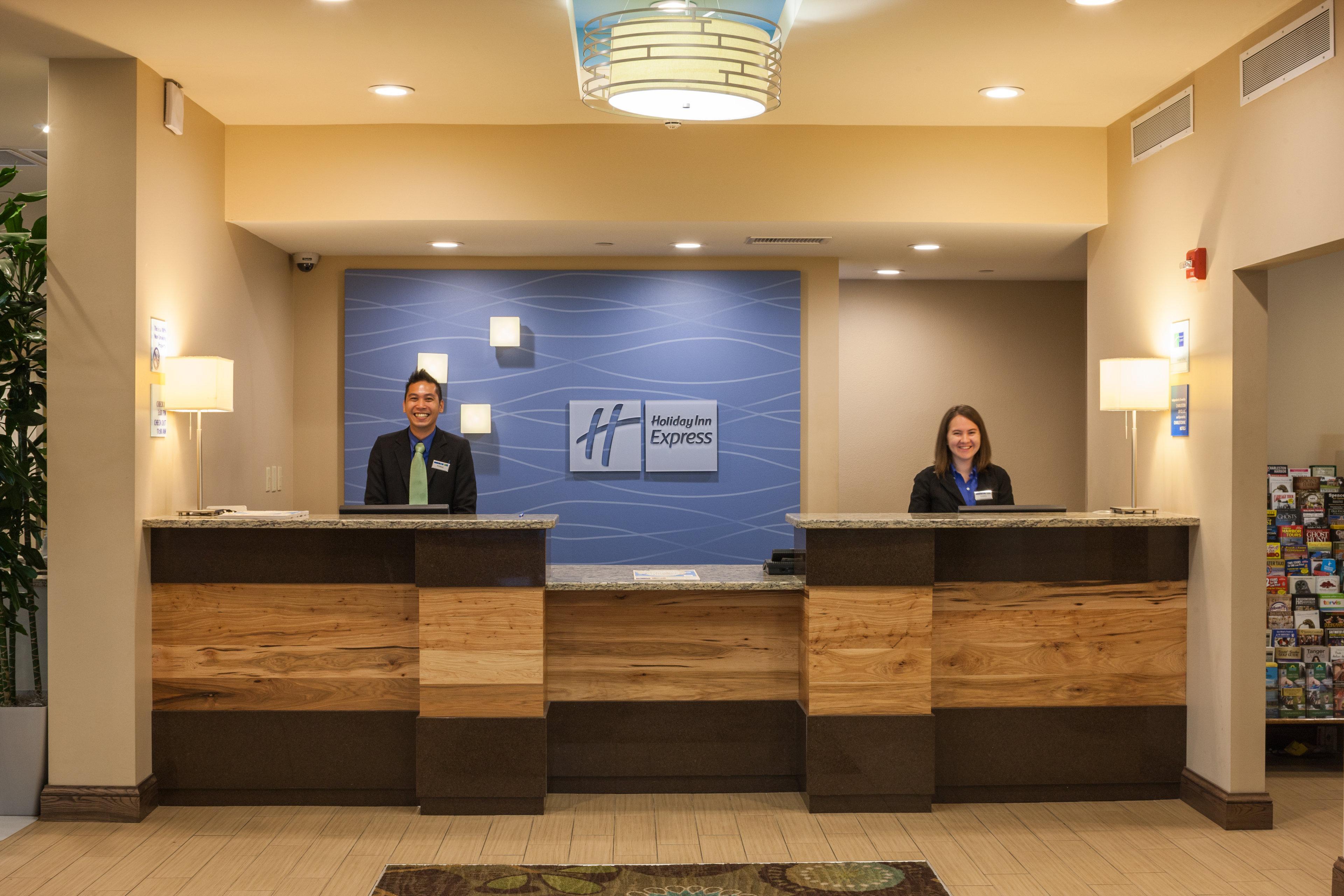 Holiday Inn Express & Suites Charleston Dwtn -Westedge By Ihg Exterior foto