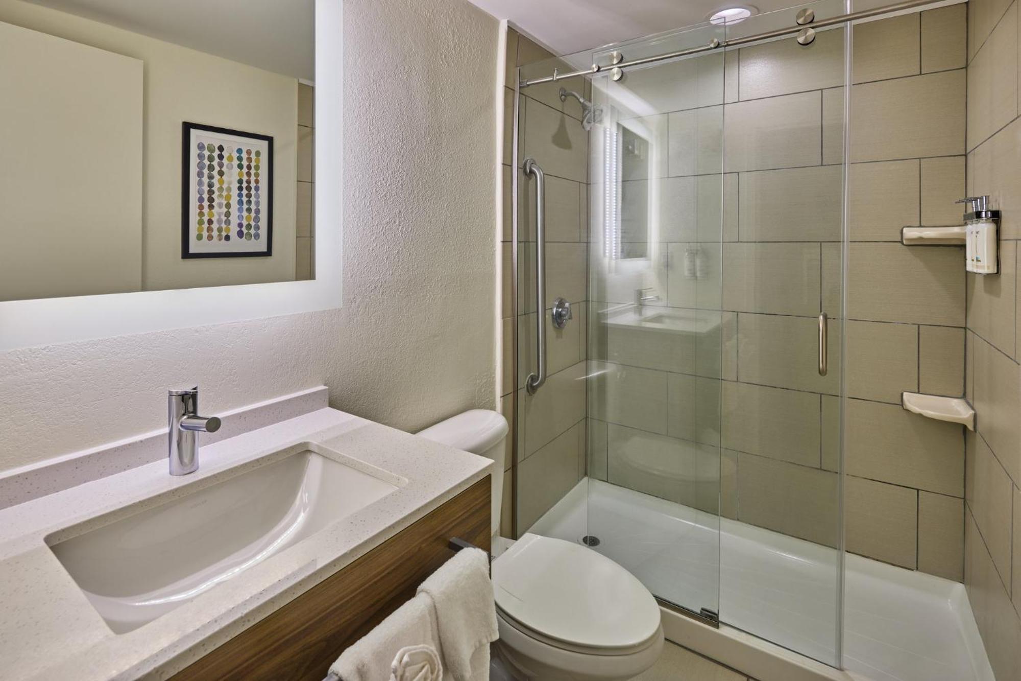Holiday Inn Express & Suites Charleston Dwtn -Westedge By Ihg Exterior foto