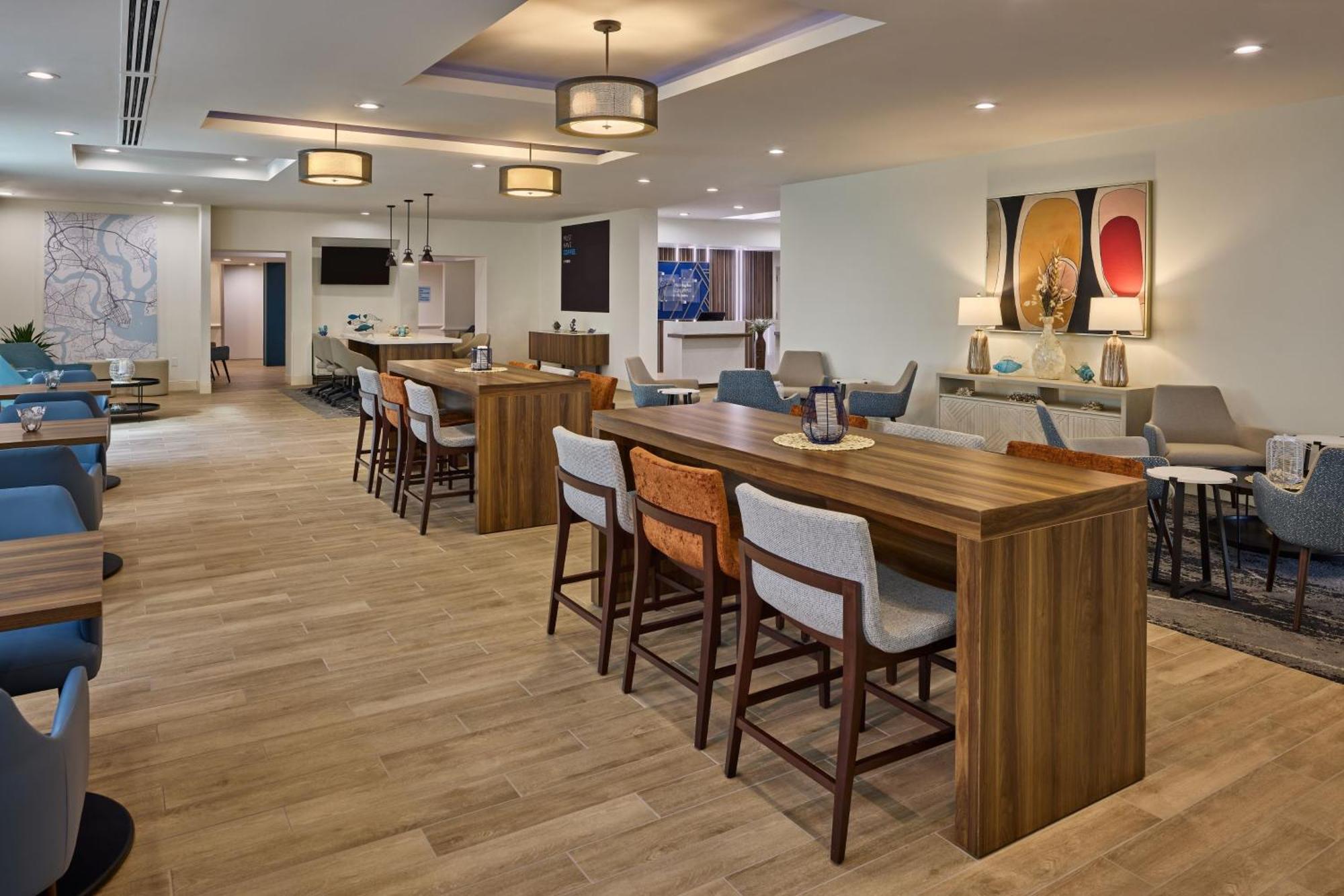 Holiday Inn Express & Suites Charleston Dwtn -Westedge By Ihg Exterior foto