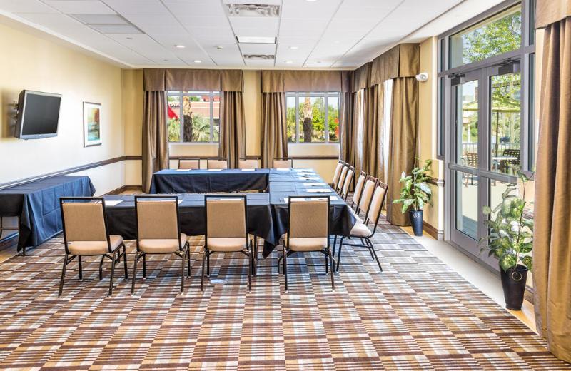 Holiday Inn Express & Suites Charleston Dwtn -Westedge By Ihg Exterior foto